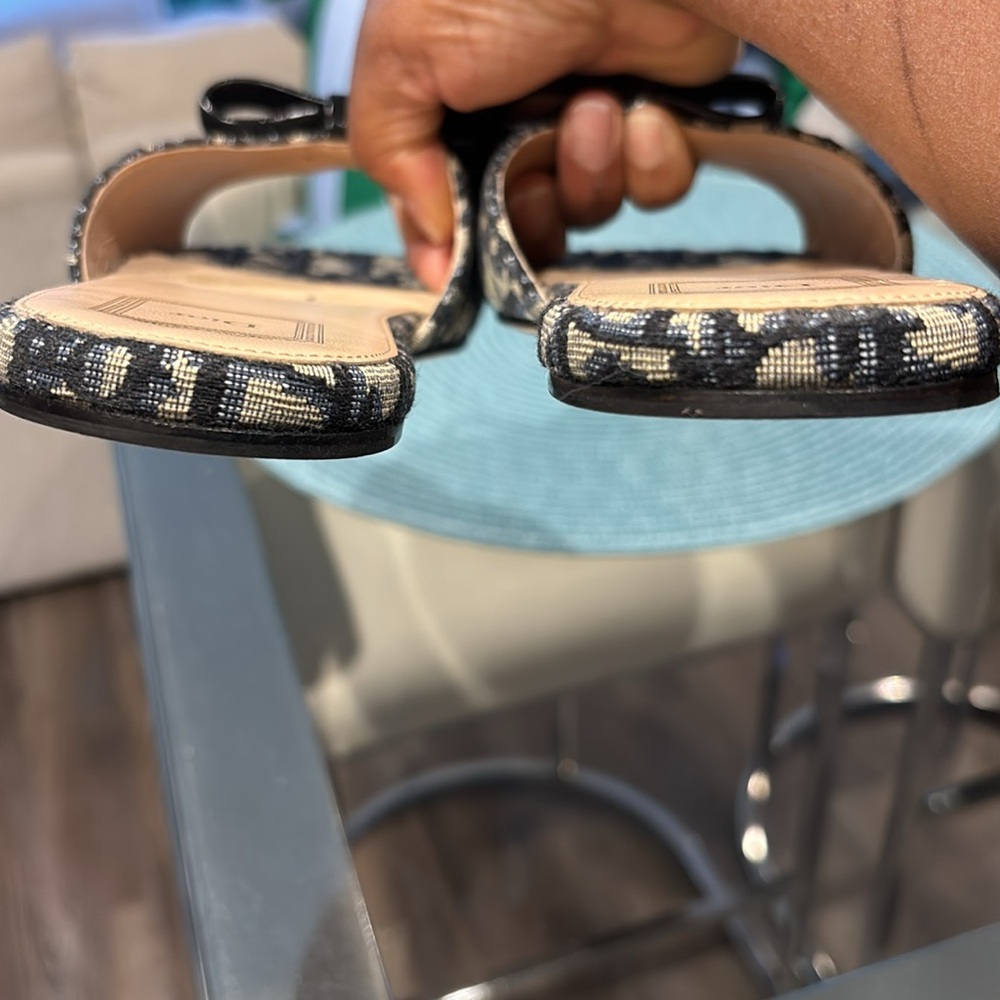 Dior Monogram Canvas Bow Slide Sandals in Navy and Beige - Picture 4 of 4